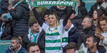 bilecik-haber_bursaspor-karsiyaka-macini-binlerce-kisi-izledi-50332.jpg