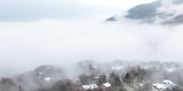 bilecik-haber_calikusu-nun-koyu-zeyniler-e-coken-sis-dronla-goruntulendi-47318.jpg