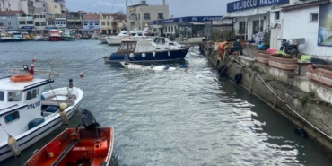 bilecik-haber_canakkale-de-yagmur-suyu-ile-dolan-tekne-batti-49094.jpg