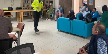 bilecik-haber_canakkale-huzurevi-sakinlerine-trafik-egitimi-verildi-51534.jpg