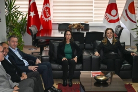 bilecik-haber_dem-parti-es-genel-baskanlari-hatimogullari-ile-bakirhan-dan-disk-e-ziyaret-48097.jpg