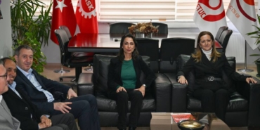 bilecik-haber_dem-parti-es-genel-baskanlari-hatimogullari-ile-bakirhan-dan-disk-e-ziyaret-48097.jpg