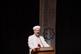 bilecik-haber_diyanet-isleri-baskani-erbas-1-lutfi-dogan-hocaefendi-anma-programi-nda-konustu-48696.jpg