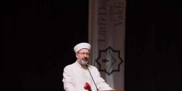bilecik-haber_diyanet-isleri-baskani-erbas-1-lutfi-dogan-hocaefendi-anma-programi-nda-konustu-48696.jpg