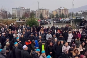 Dualarla uğurlandılar