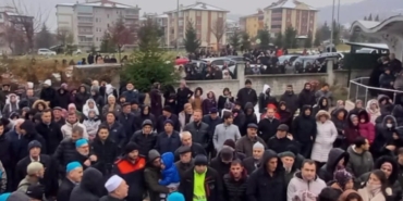 Dualarla uğurlandılar