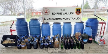 bilecik-haber_edirne-de-1560-litre-kacak-icki-ele-gecirildi-52550.jpg