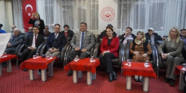 bilecik-haber_edirne-de-huzurevi-sakinleri-icin-yeni-yil-etkinligi-duzenlendi-53422.jpg