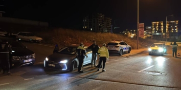 bilecik-haber_edirne-de-polis-ekipleri-denetim-yapti-47120.jpg