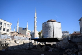 bilecik-haber_edirne-de-restorasyonu-suren-makedon-kulesi-ndeki-calismalarda-sapelin-de-oldugu-kalintilar-bulundu-51636.jpg