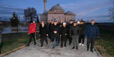bilecik-haber_edirne-valisi-sezer-menzilahir-mahallesi-sakinleriyle-bir-araya-geldi-51755.jpg