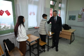 bilecik-haber_edirne-valisi-sezer-mimar-sinan-ortaokulu-nu-ziyaret-etti-51872.jpg