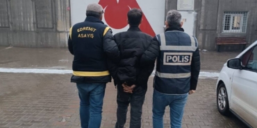 bilecik-haber_edremit-te-aranan-firari-hukumlu-yakalandi-50432.jpg