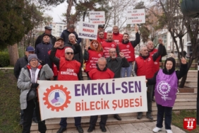 Emekliler Atatürk Parkı'ndan seslendi