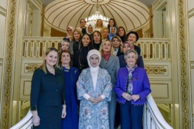 bilecik-haber_emine-erdogan-togem-der-yonetim-kurulu-uyeleriyle-bir-araya-geldi-52696.jpg