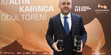 bilecik-haber_ezine-belediyesine-10-altin-karinca-odulleri-nde-2-odul-verildi-49971.jpg
