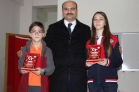 bilecik-haber_gelibolu-da-istiklal-marsi-sairi-mehmet-akif-ersoy-anildi-52714.jpg