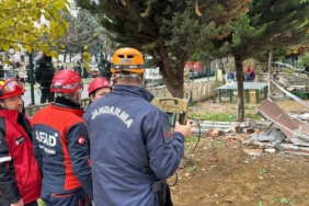 bilecik-haber_guncelleme-4-beylikduzu-nde-bir-binadaki-dogal-gaz-patlamasinda-1-kisi-oldu-3-kisi-yaralandi-48845.jpg