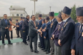 bilecik-haber_inegollu-kibris-gazileri-50-yil-sonra-ziyaret-edecekleri-kktc-ye-ugurlandi-50092.jpg