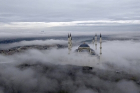 bilecik-haber_istanbul-da-camlica-tepesi-nde-sis-etkili-oldu-52157.jpg