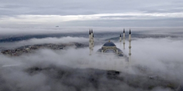 bilecik-haber_istanbul-da-camlica-tepesi-nde-sis-etkili-oldu-52157.jpg