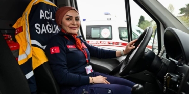 bilecik-haber_istanbul-un-kadin-ambulans-soforleri-hayat-kurtarmak-icin-zamanla-yarisiyor-47857.jpg