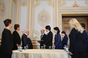 bilecik-haber_japonya-veliaht-prens-ve-prensesi-istanbul-da-japonya-ile-baglantili-turk-vatandaslariyla-gorustu-48574.jpg
