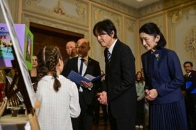 bilecik-haber_japonya-veliaht-prensi-ve-prensesi-istanbul-da-afet-egitimi-projesi-hazirlayan-ogrencilerle-gorustu-48665.jpg