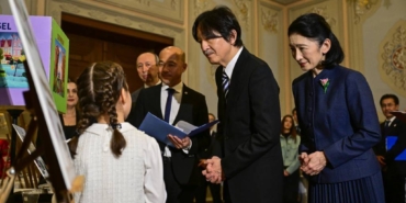 bilecik-haber_japonya-veliaht-prensi-ve-prensesi-istanbul-da-afet-egitimi-projesi-hazirlayan-ogrencilerle-gorustu-48665.jpg