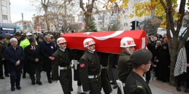 bilecik-haber_kibris-gazisi-altinaz-edirne-de-son-yolculuguna-ugurlandi-48657.jpg