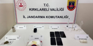 bilecik-haber_kirklareli-nde-uyusturucu-operasyonunda-5-zanli-yakalandi-47691.jpg