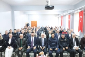 bilecik-haber_kirklareli-valisi-turan-pehlivankoy-ilcesinde-muhtarlar-toplantisina-katildi-49880.jpg