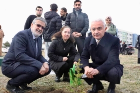 bilecik-haber_klu-de-kampuste-bir-dikili-agacim-olsun-etkinligi-duzenlendi-48043.jpg