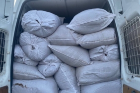 bilecik-haber_kocaeli-de-1-ton-600-kilogram-kacak-tutun-ele-gecirildi-51095.jpg