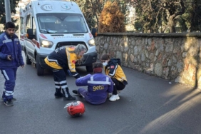 bilecik-haber_kocaeli-de-devrilen-motosikletin-surucusu-yaralandi-51288.jpg
