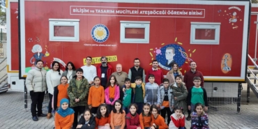 bilecik-haber_mediamarkt-in-egitimle-daha-iyiye-projesi-kapsaminda-cocuklara-yapay-zeka-anlatildi-51076.jpg