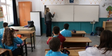 bilecik-haber_notalarla-engelini-asan-melis-ogretmen-azmiyle-umut-oluyor-52996.jpg