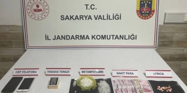bilecik-haber_sakarya-da-evinde-uyusturucu-ele-gecirilen-zanli-tutuklandi-51932.jpg
