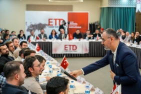 bilecik-haber_sakarya-da-patronlarin-vizyonu-sirketlerin-gelecegini-belirliyor-programi-duzenlendi-51702.jpg
