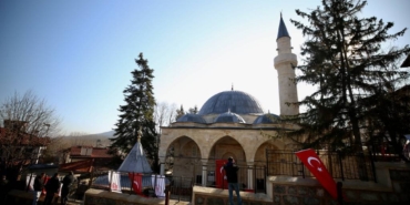 bilecik-haber_sakarya-da-restore-edilen-tarihi-yunus-pasa-camisi-yeniden-ibadete-acildi-51556.jpg