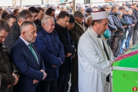 SİBEL DEMİRARAY GÖZYAŞLARIYLA EBEDİYETE UĞURLANDI