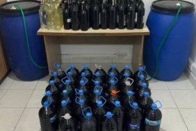 bilecik-haber_tekirdag-da-855-litre-sahte-icki-ele-gecirildi-47852.jpg