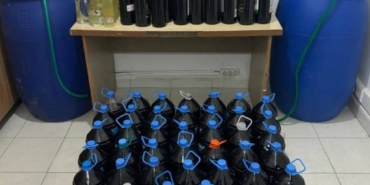 bilecik-haber_tekirdag-da-855-litre-sahte-icki-ele-gecirildi-47852.jpg