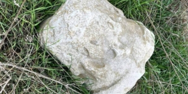 bilecik-haber_tekirdag-da-roma-donemine-ait-oldugu-degerlendirilen-antik-sutun-basligi-ele-gecirildi-53090.jpg