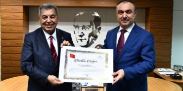 bilecik-haber_tekirdag-valisi-soyturk-cerkezkoy-osb-yonetim-kurulu-baskani-sozdinler-i-ziyaret-etti-50368.jpg
