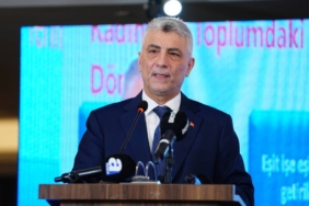 bilecik-haber_ticaret-bakani-bolat-zamansiz-kadinlar-odul-toreninde-konustu-50082.jpg