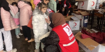 bilecik-haber_turk-kizilay-osmangazi-gonullulerinden-tasradaki-okullara-destek-53151.jpg