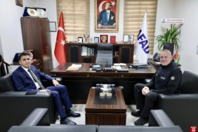 VALİ AYGÖL'DEN MÜDÜR DİYAR'A ZİYARET