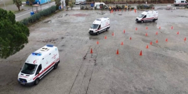 bilecik-haber_yalova-da-ambulans-surus-guvenligi-yarismasi-duzenlendi-48265.jpg