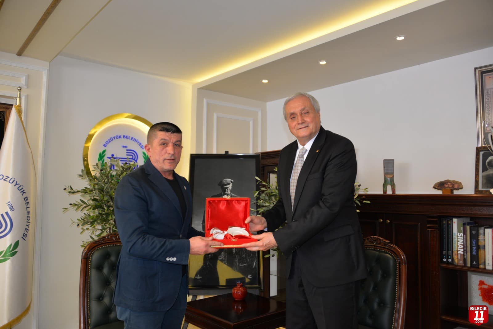 ABHAZLAR'DAN BAŞKAN'A ZİYARET